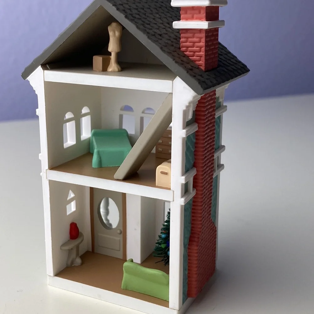 1990 Hallmark Collectible 1990 Nostalgic Houses & Shops 7th Holiday Home